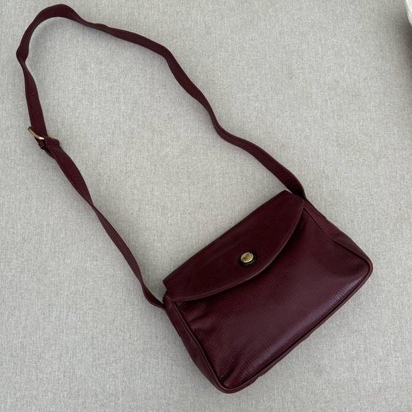 Fendi Vintage Crossbody Bag Bordeaux 1925 Stamp - Picture 5 of 15